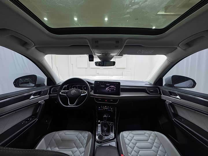 Фото 17 - Volkswagen Tayron