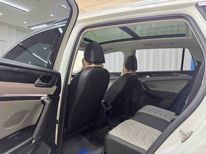 Фото 8 - Volkswagen Tayron