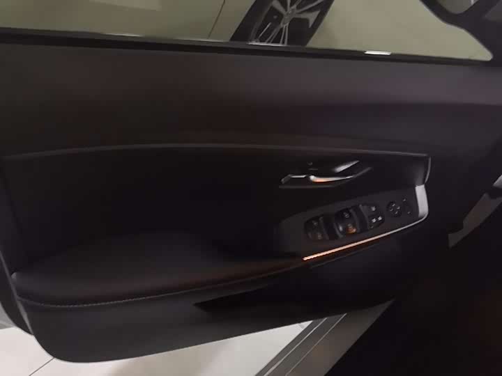 Фото 13 - Nissan Sylphy