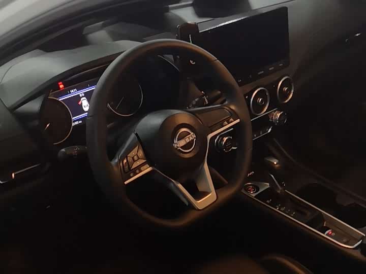 Фото 14 - Nissan Sylphy