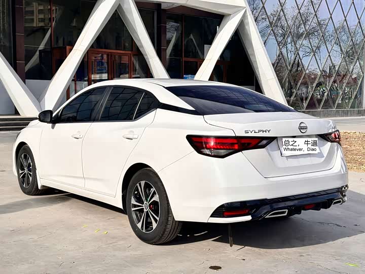 Фото 7 - Nissan Sylphy