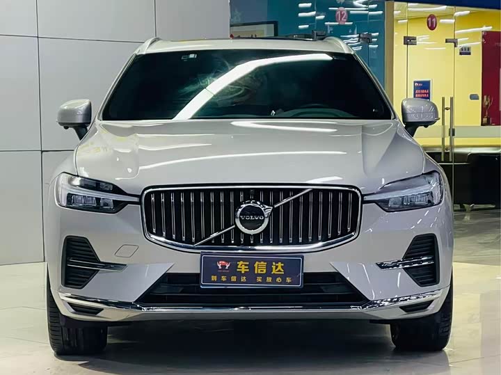 Фото 2 - Volvo XC60