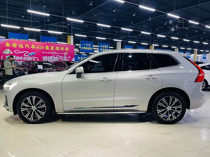 Фото 5 - Volvo XC60