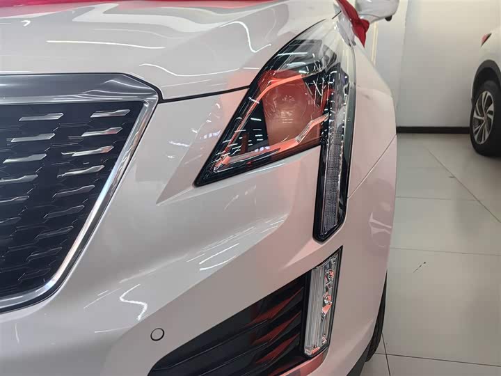 Фото 5 - Cadillac XT5