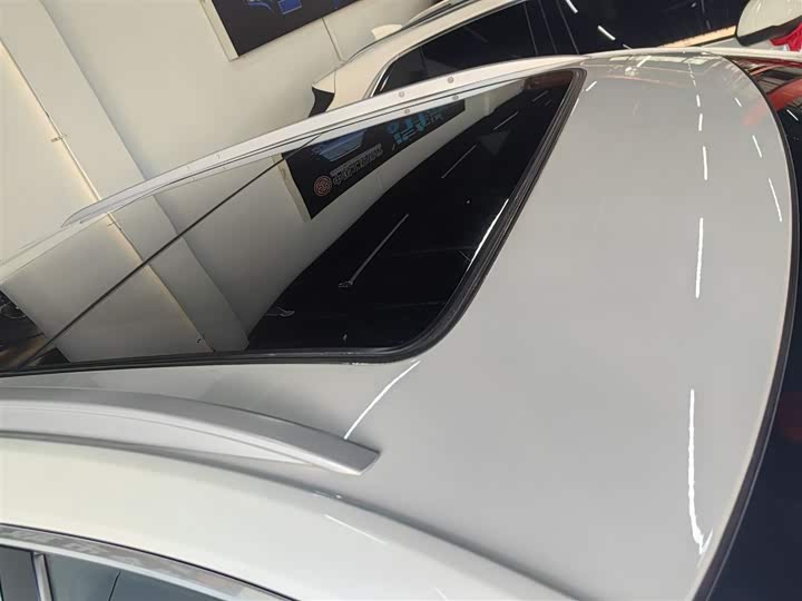 Фото 7 - Cadillac XT5