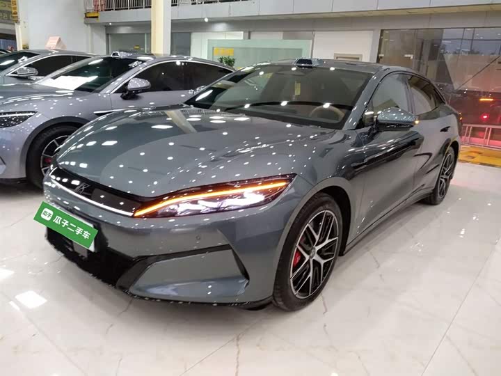 Фото 2 - BYD Han L