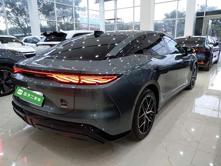 Фото 7 - BYD Han L