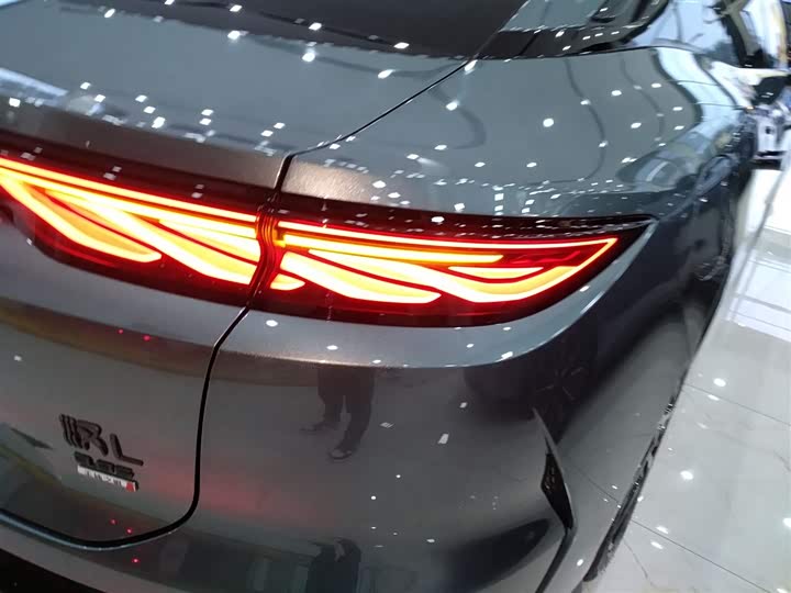 Фото 8 - BYD Han L