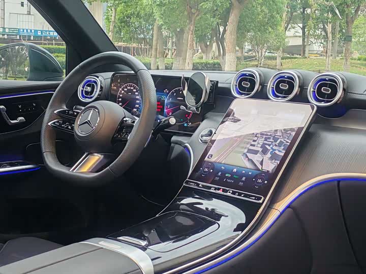 Фото 11 - Mercedes-Benz GLC-Class