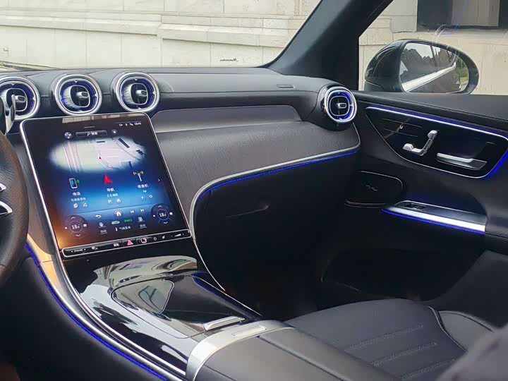 Фото 14 - Mercedes-Benz GLC-Class