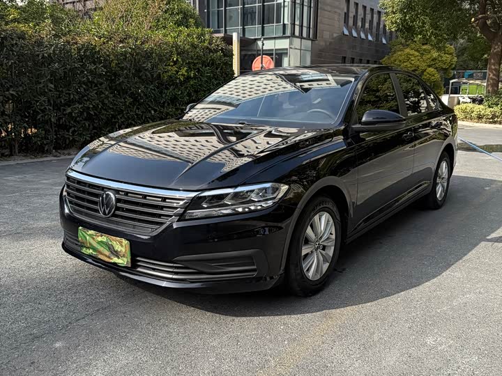 Фото 1 - Volkswagen Lavida