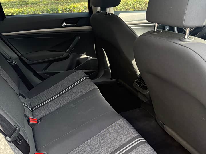 Фото 13 - Volkswagen Lavida