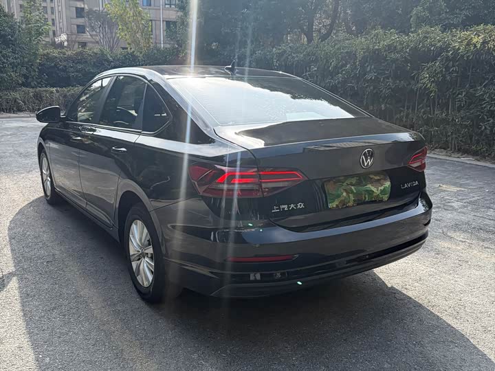 Фото 14 - Volkswagen Lavida