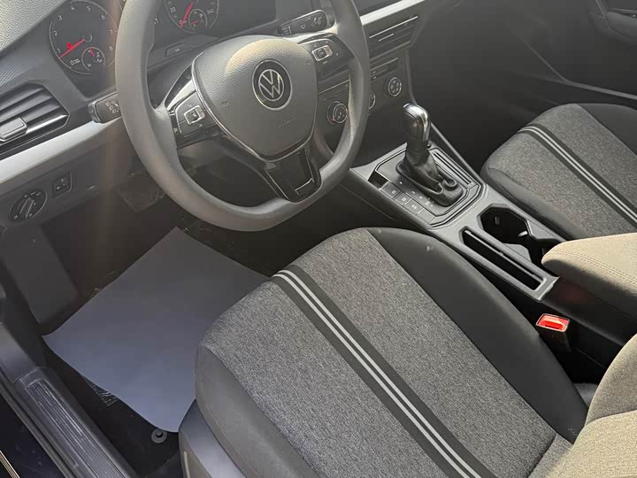 Фото 5 - Volkswagen Lavida