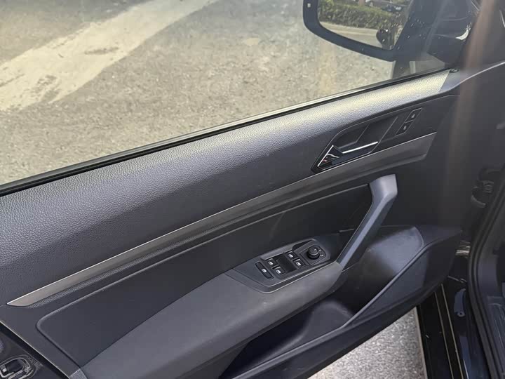 Фото 6 - Volkswagen Lavida