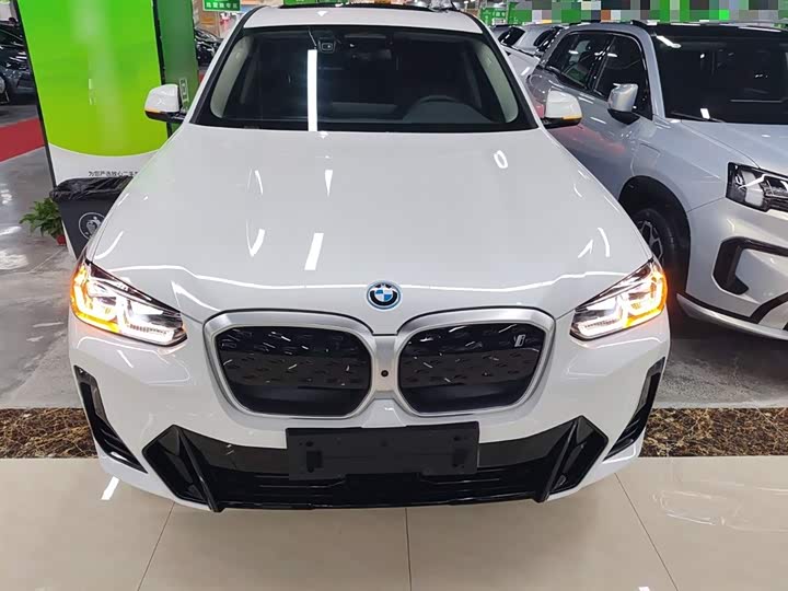 Фото 3 - BMW iX3