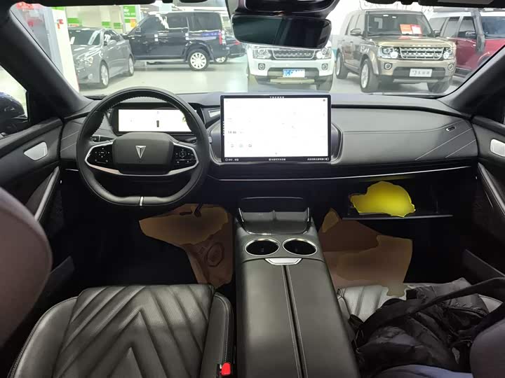 Фото 12 - Changan Deepal SL03