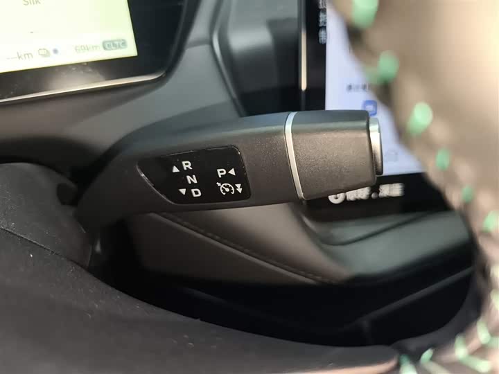 Фото 6 - Changan Deepal SL03