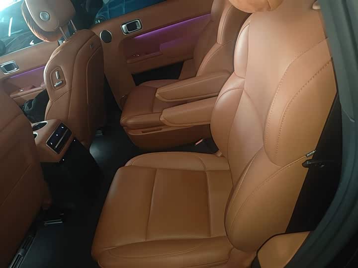 Фото 14 - LiXiang L9