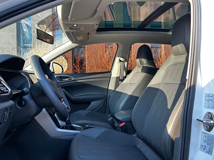 Фото 4 - Volkswagen T-Cross