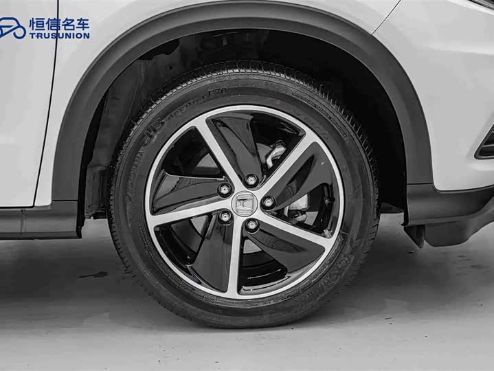 Фото 11 - Honda Vezel