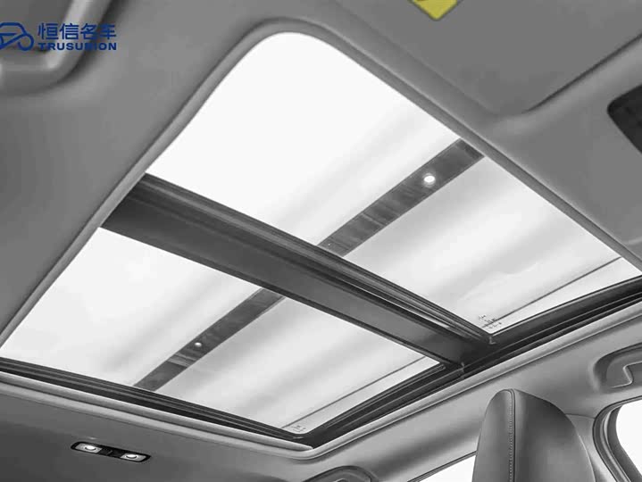 Фото 20 - Honda Vezel