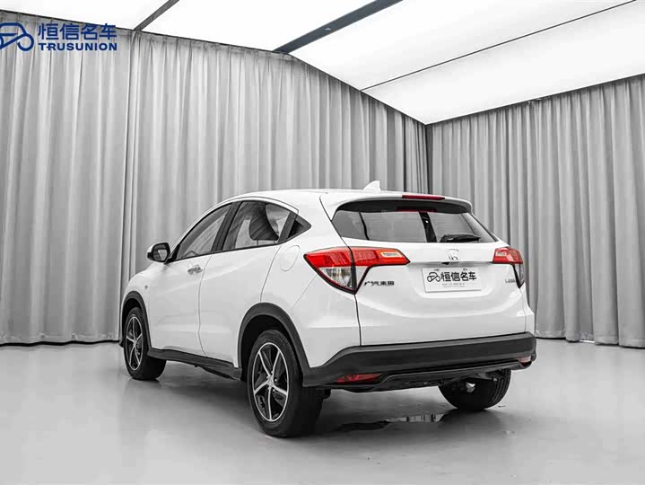 Фото 7 - Honda Vezel