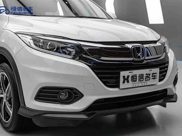 Фото 9 - Honda Vezel