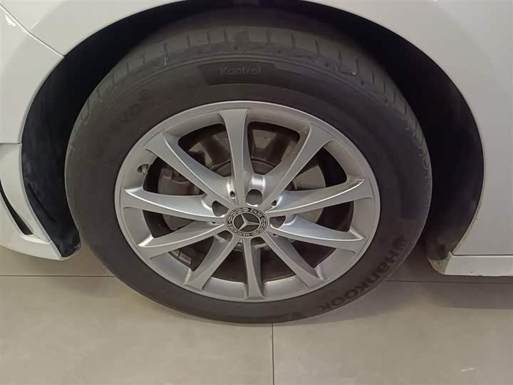 Фото 23 - Mercedes-Benz A-Class