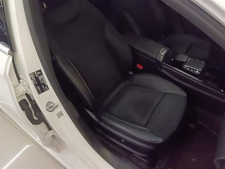 Фото 25 - Mercedes-Benz A-Class