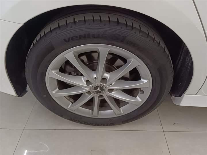 Фото 26 - Mercedes-Benz A-Class