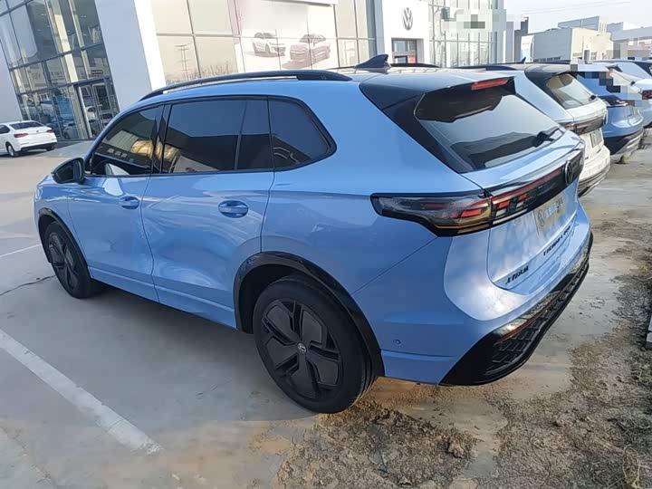 Фото 5 - Volkswagen Tiguan L Pro