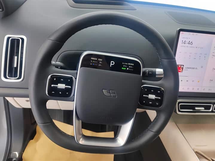 Фото 15 - LiXiang L7