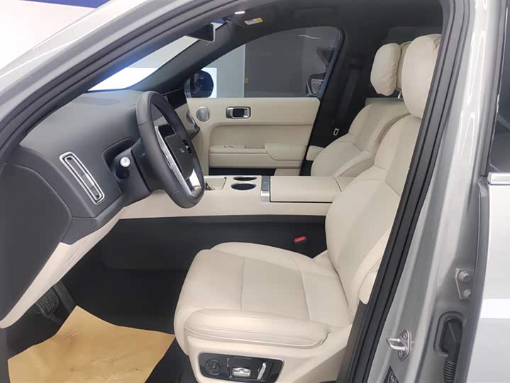 Фото 9 - LiXiang L7