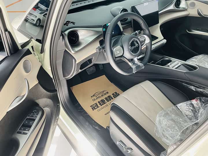 Фото 5 - BYD Dolphin