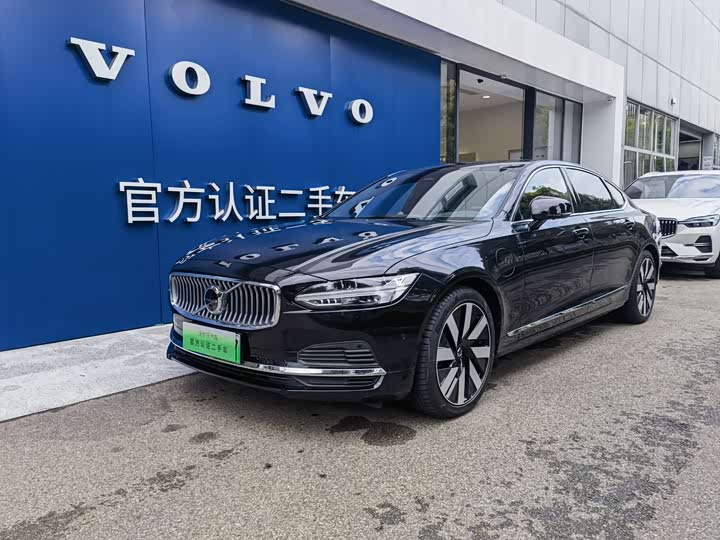 Фото 1 - Volvo S90 Hybrid