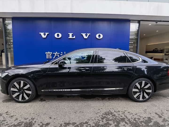 Фото 2 - Volvo S90 Hybrid