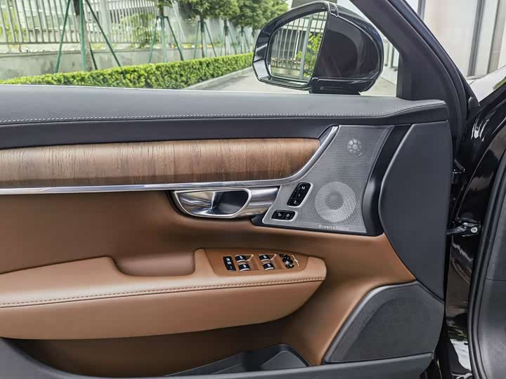 Фото 4 - Volvo S90 Hybrid