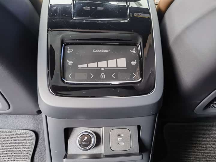 Фото 7 - Volvo S90 Hybrid