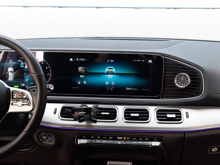 Фото 13 - Mercedes-Benz GLE-Class