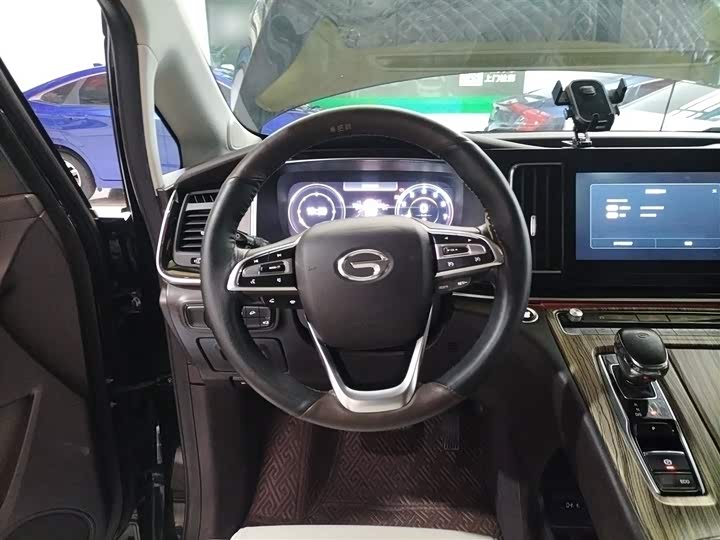 Фото 11 - GAC Trumpchi M8