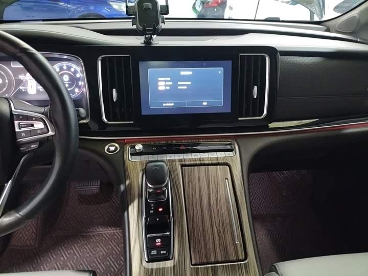 Фото 13 - GAC Trumpchi M8