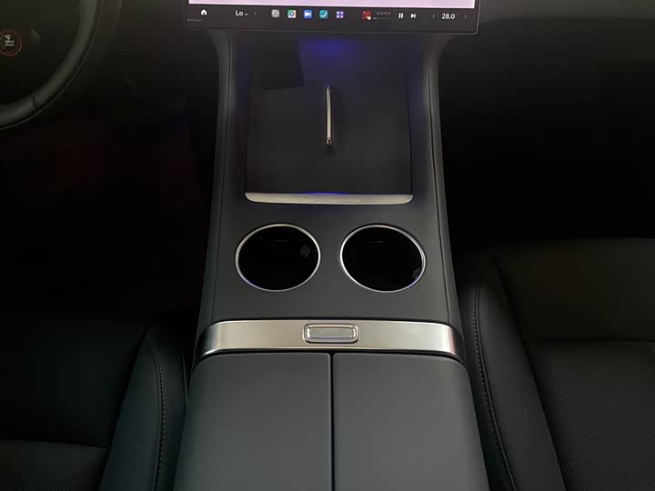 Фото 11 - Xiaomi YU7