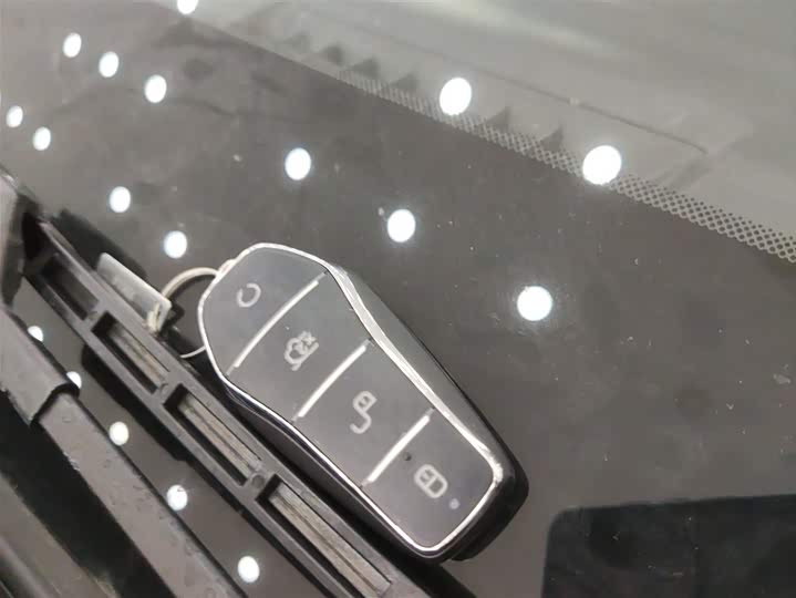 Фото 9 - BYD Qin Plus