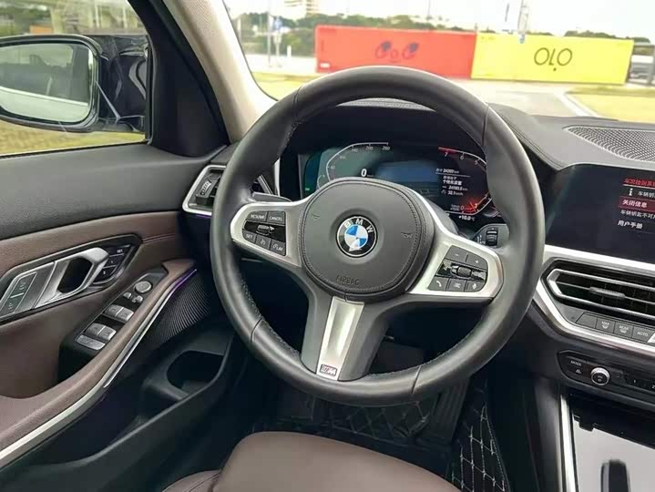 Фото 11 - BMW 3 Series