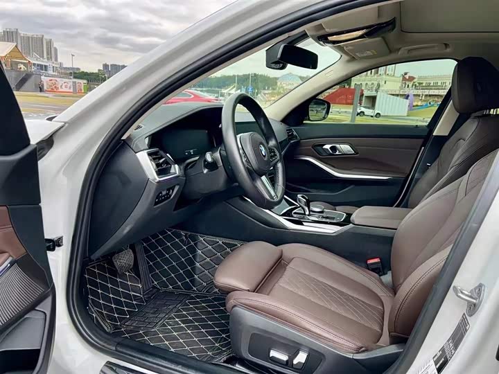 Фото 6 - BMW 3 Series