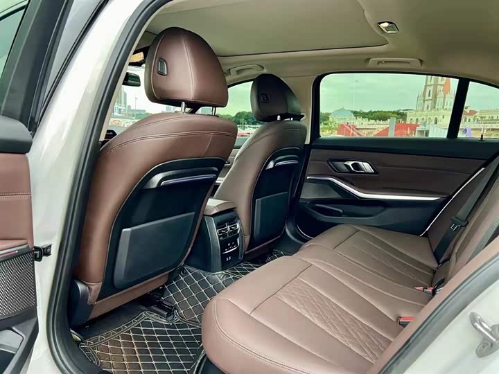 Фото 7 - BMW 3 Series