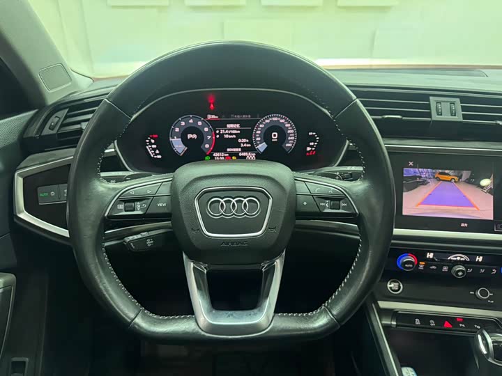 Фото 13 - Audi Q3