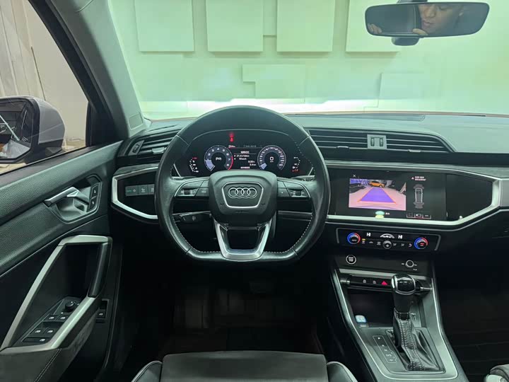 Фото 14 - Audi Q3