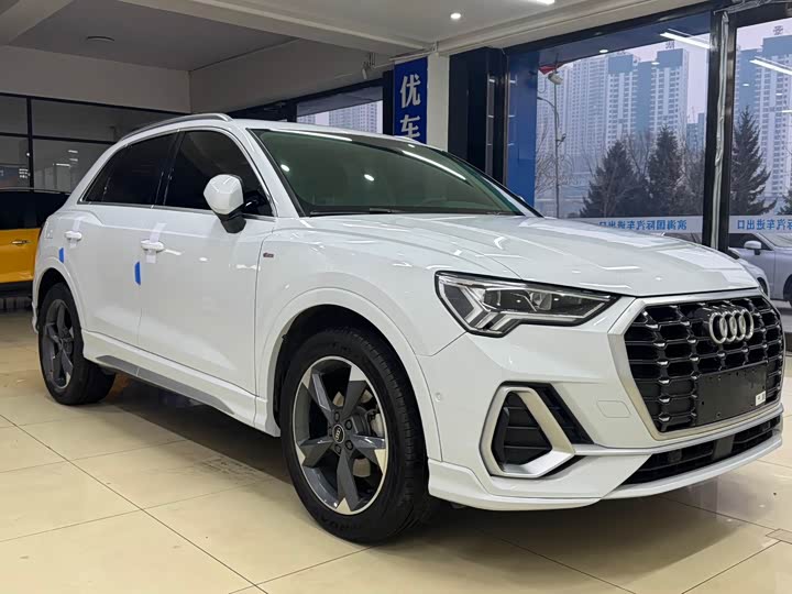 Фото 3 - Audi Q3